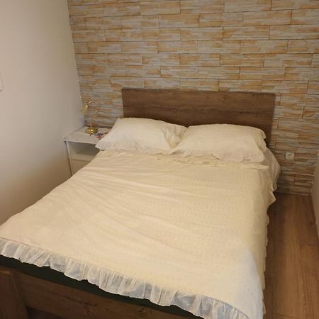 Apartment Maro ชิเบนิก ภายนอก รูปภาพ